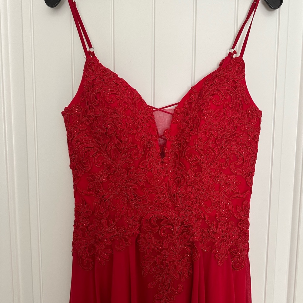 Dave & Johnny Red Prom Dress